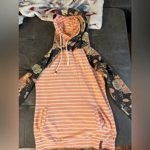 Ampersand Hoodie Striped Floral